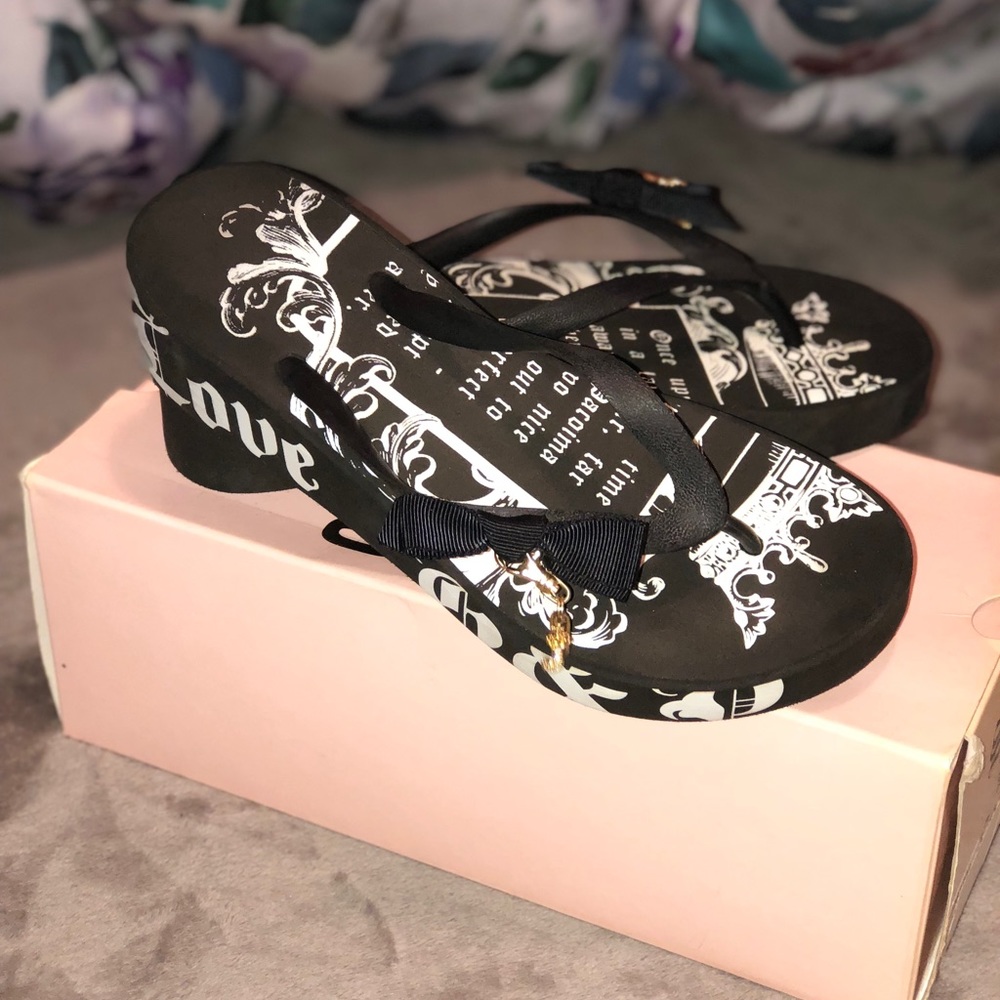 Black Wedge Flip flops